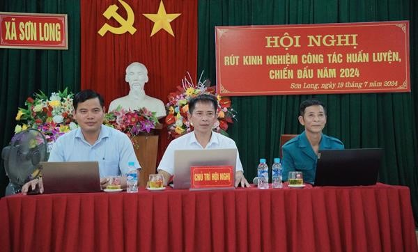 Sơn Long hội nghị rút kinh nghiệm công tác huấn luyện chiến đấu năm 2024